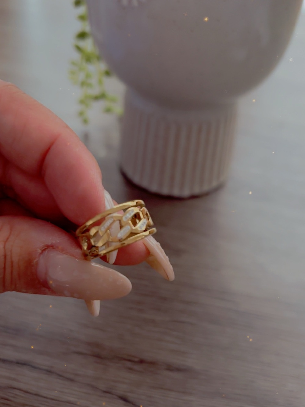 Gold Openwork Chain-Link Ring - Women's Fashion Band